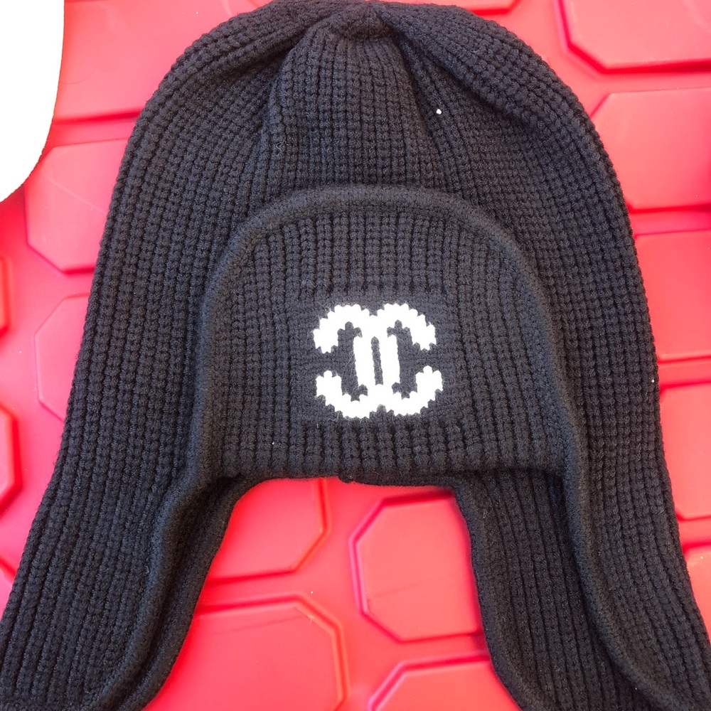 Chanel Winter Hat Ears Black Knit Winter white NWOT One size